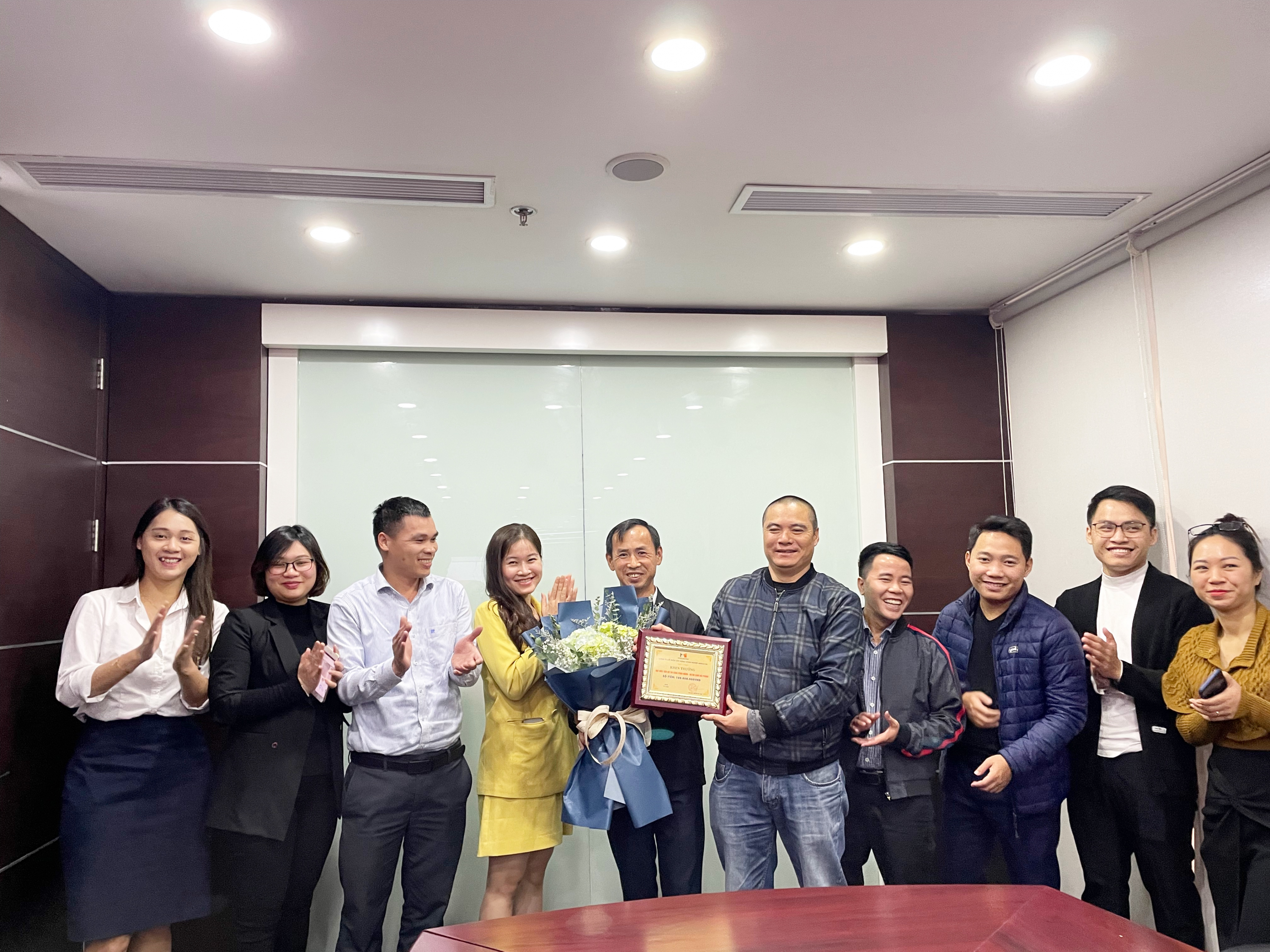 DỰ ÁN CORE5 HẢI PHÒNG VƯỢT TIẾN ĐỘ - KHEN THƯỞNG 100 TRIỆU ĐỒNG