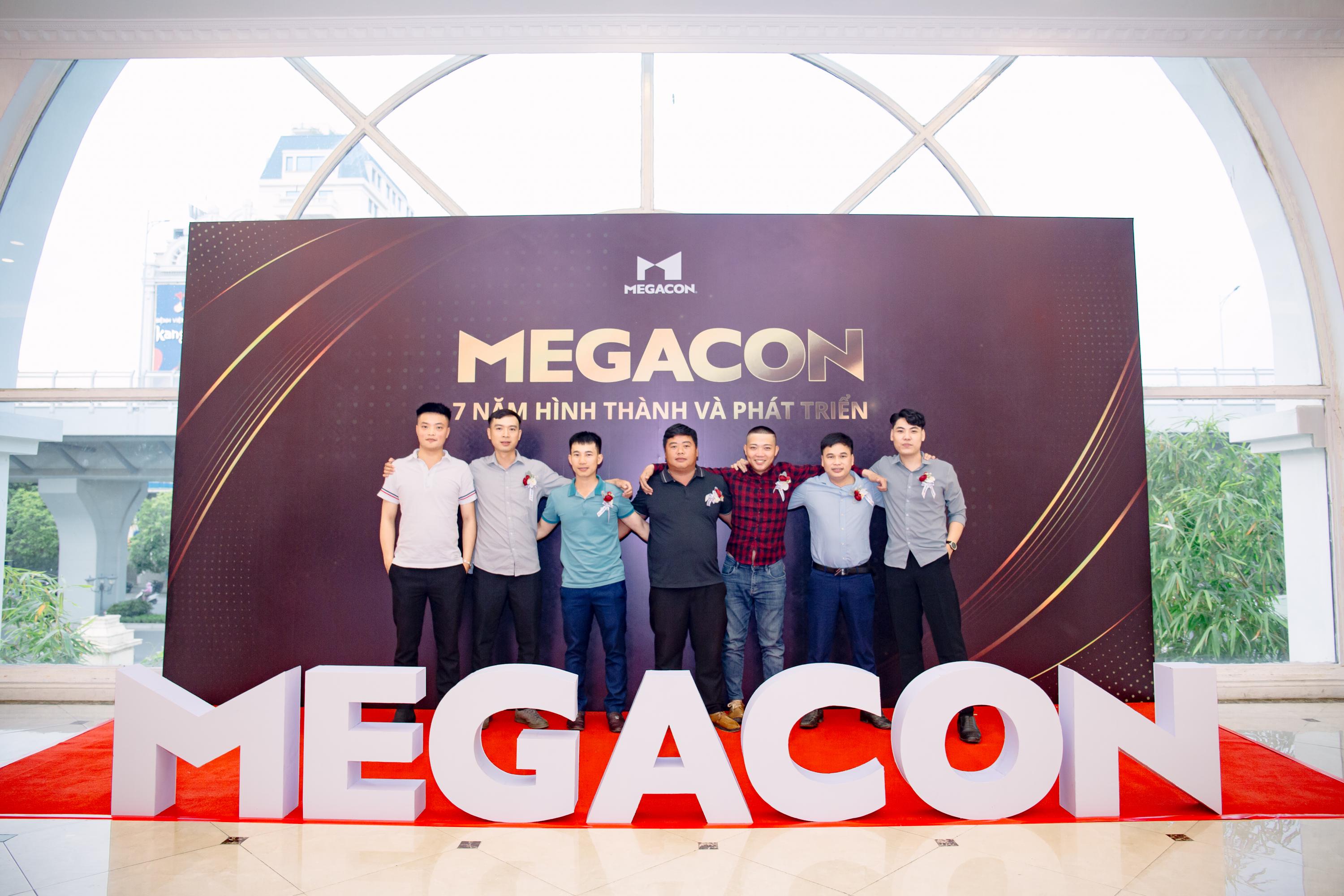 HAPPY 7th BIRTHDAY MEGACON