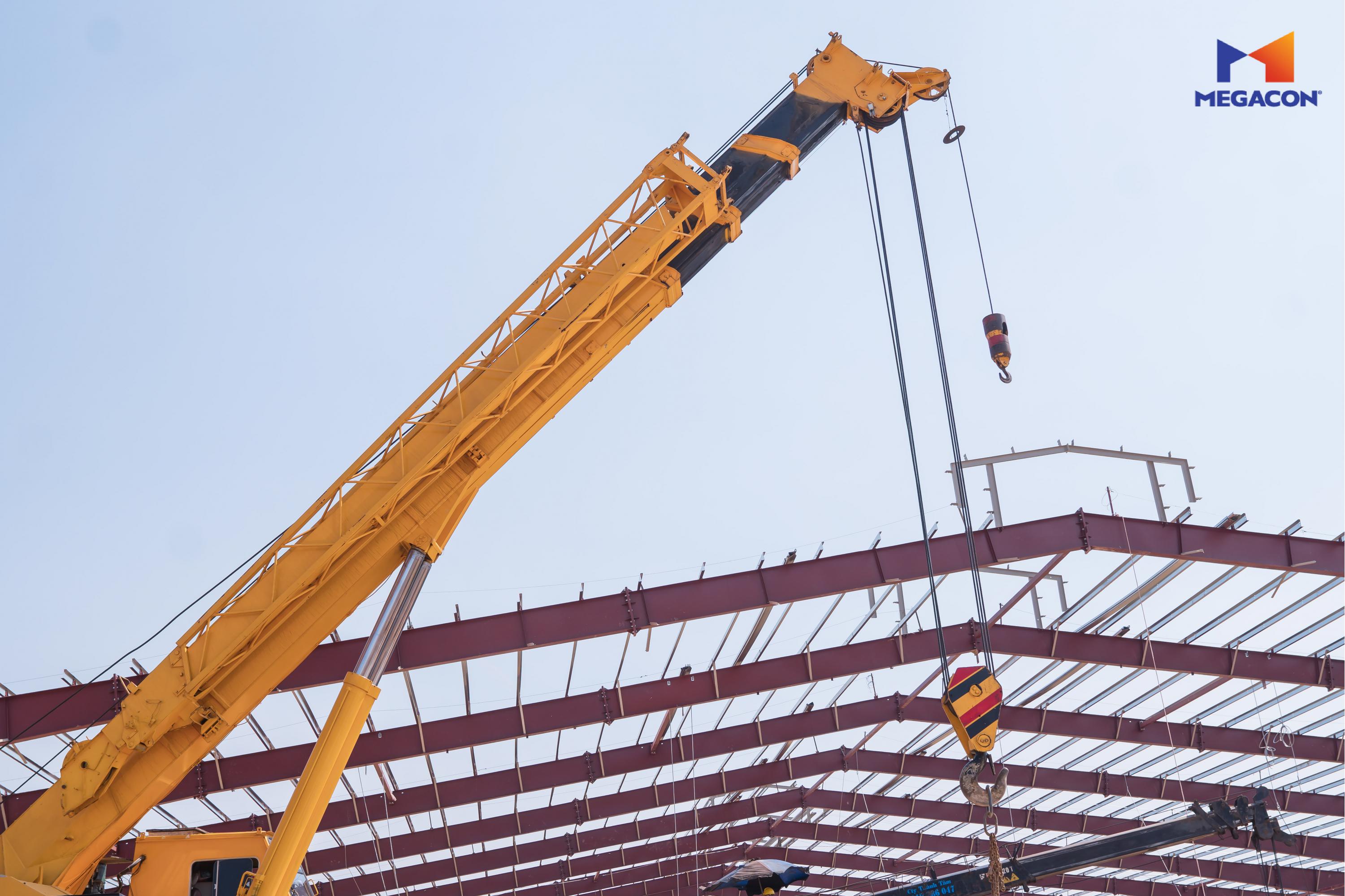 MEGACON lắp dựng kết cấu thép Block 4A khẩu độ 75m tại dự án Trung tâm công nghiệp GNP Yên Bình 2